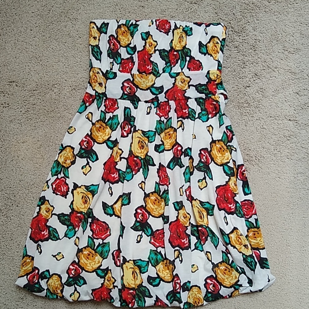 Floral Strapless Bunble Hem knit dress